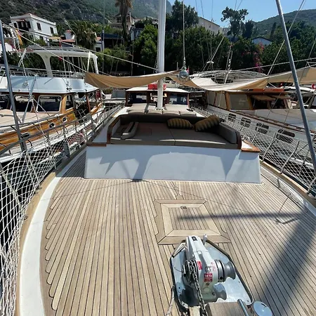 Botel Albatros-q Kaş